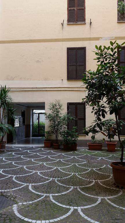 Angoletto Di Trastevere Rome Exterior photo